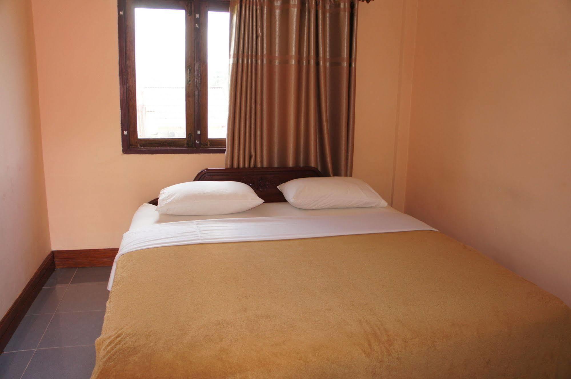 Viengsavanh Guesthouse Vang Vieng Exteriör bild