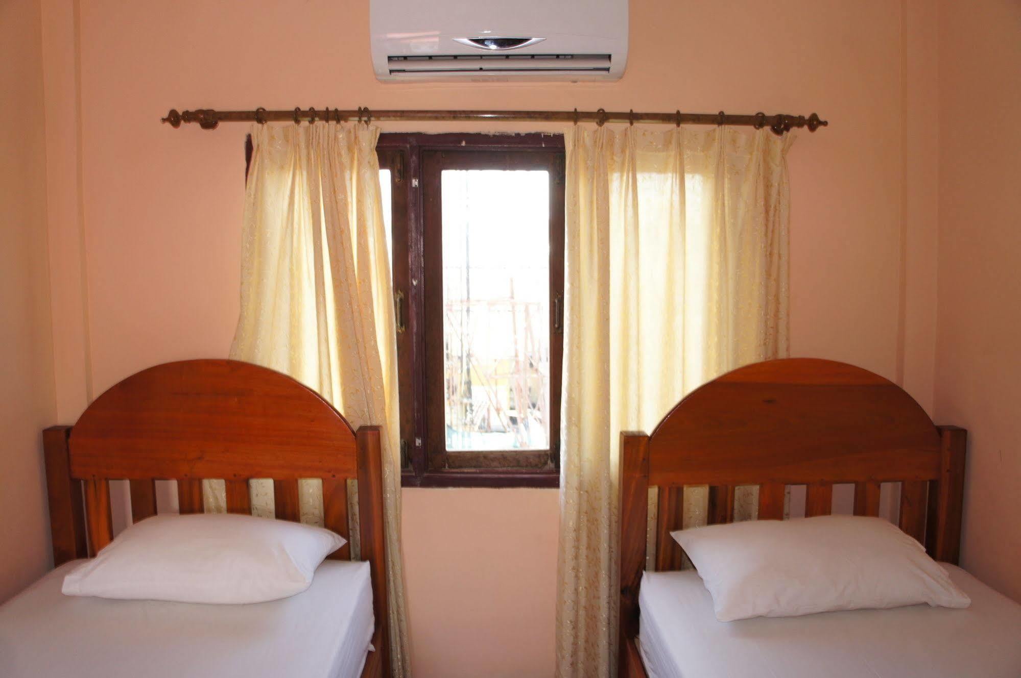 Viengsavanh Guesthouse Vang Vieng Exteriör bild