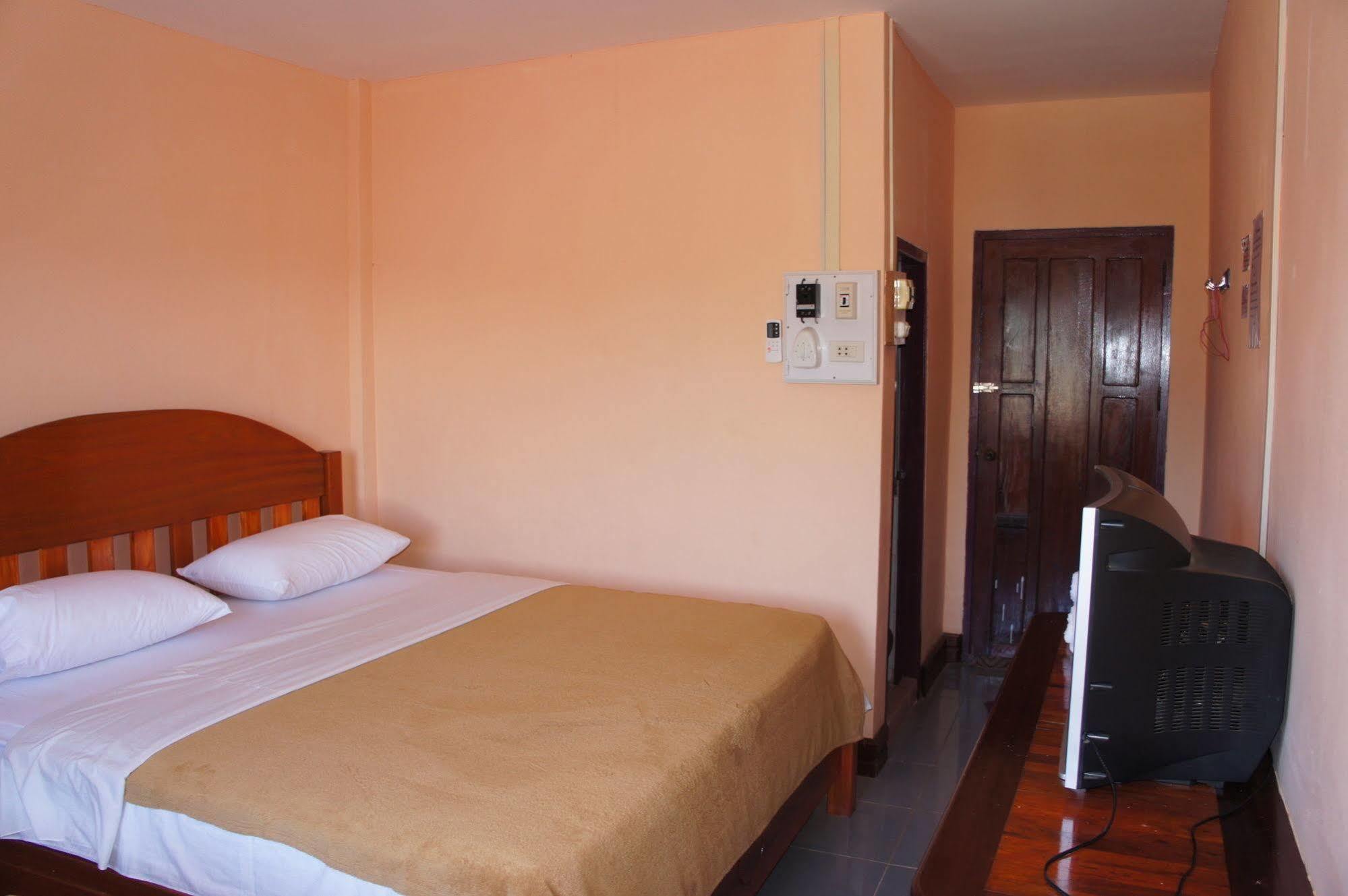 Viengsavanh Guesthouse Vang Vieng Exteriör bild