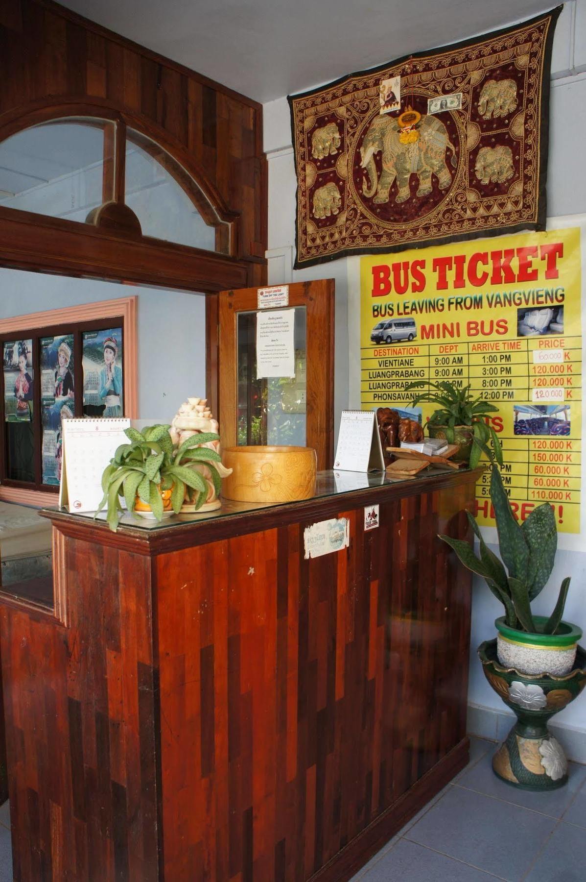 Viengsavanh Guesthouse Vang Vieng Exteriör bild