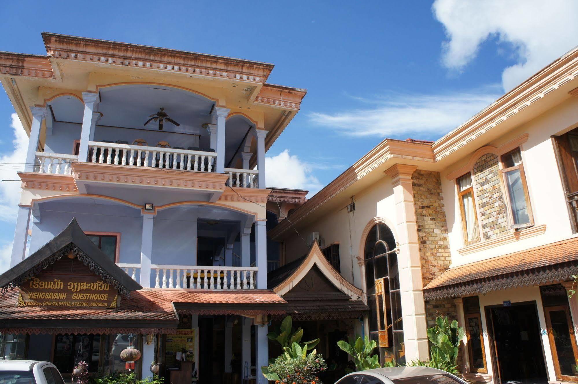 Viengsavanh Guesthouse Vang Vieng Exteriör bild