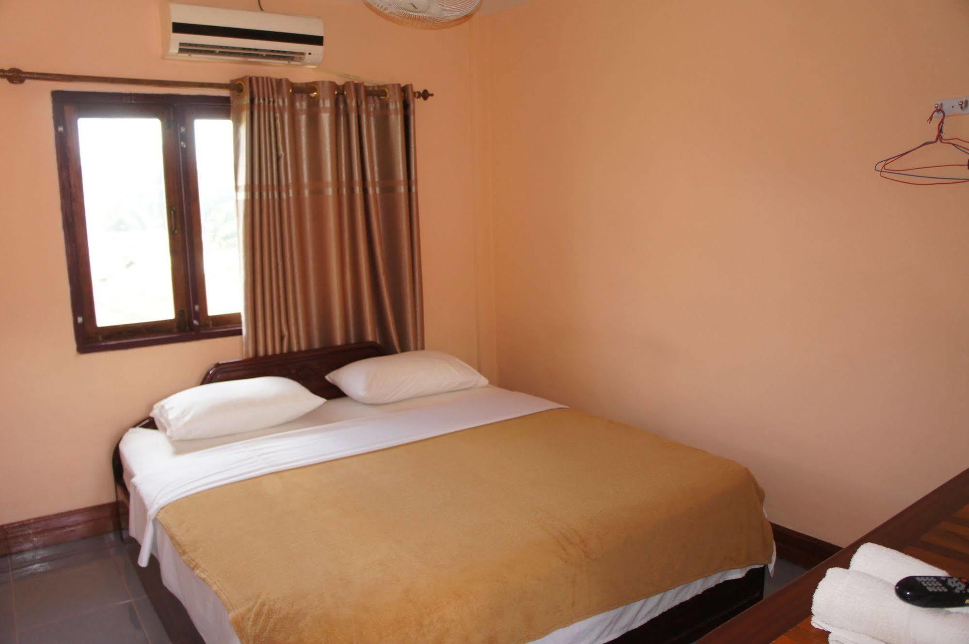 Viengsavanh Guesthouse Vang Vieng Exteriör bild